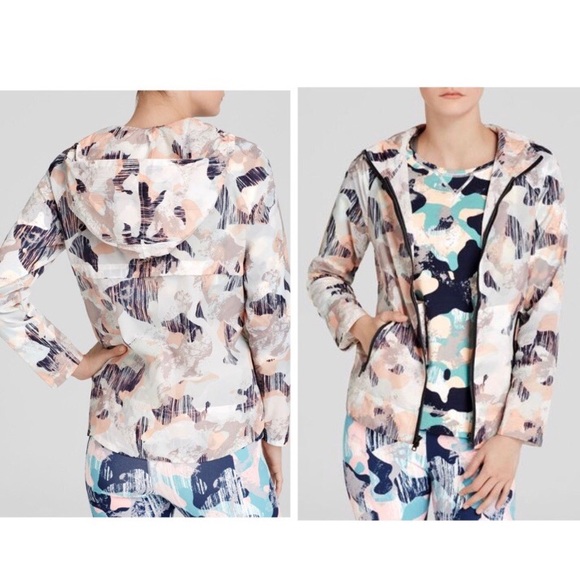 NYDJ Printed Sports Camo Lightweight Windbreaker - Picture 6 of 14